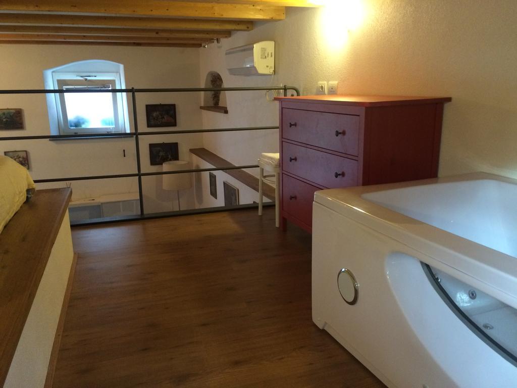 Levantotwo Bedrooms Flat With Terrace * Levanto